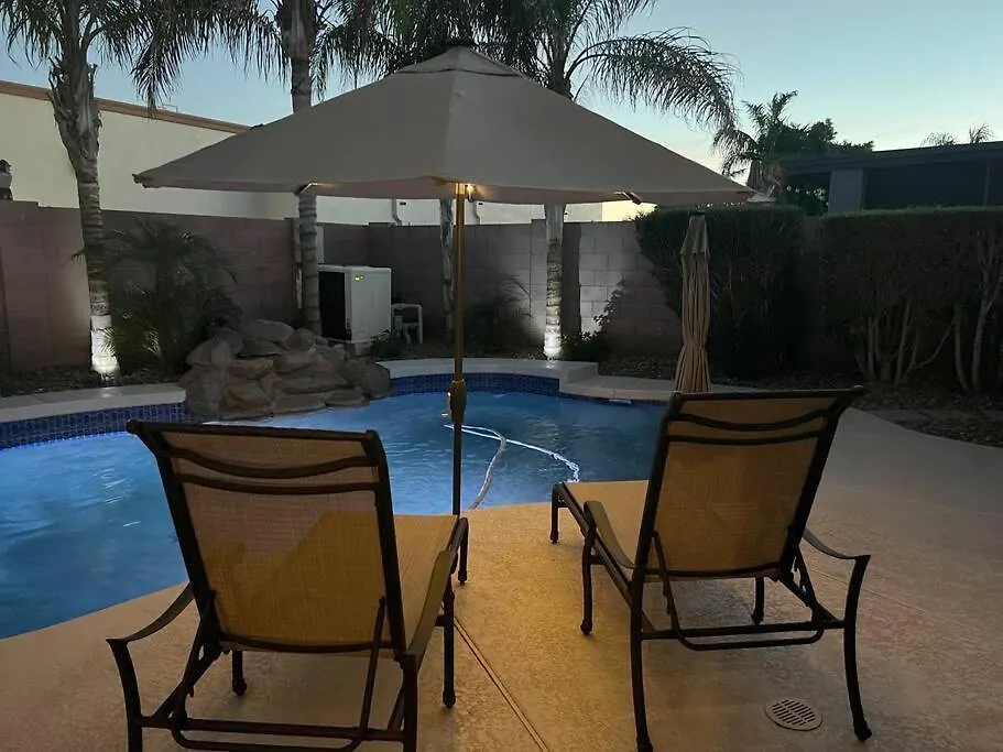 Bright & Fresh Oasis Near Goodyear Ballpark Holiday home